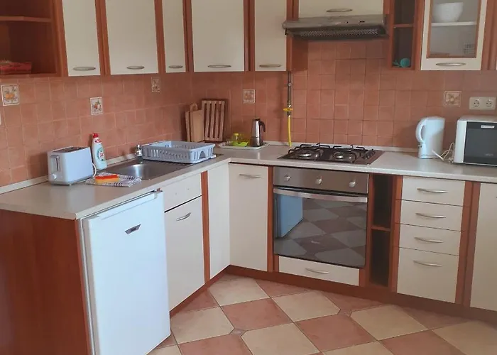 Petra Apartmanhaz *