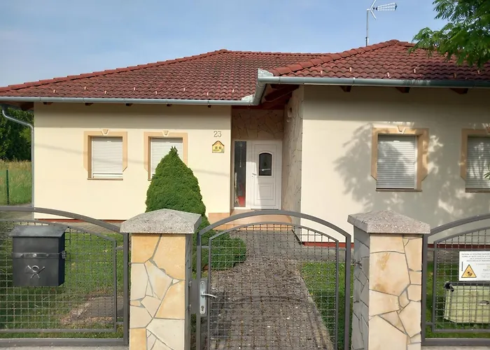 Petra Apartmanhaz Daire